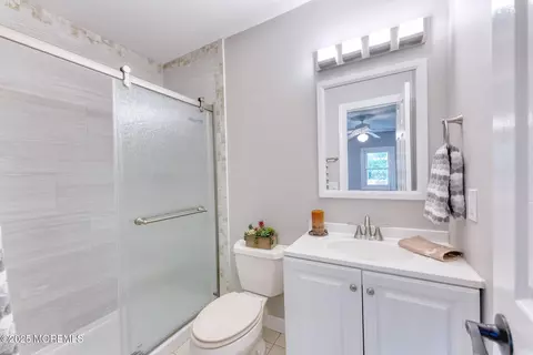 49 Willow St, Waretown, NJ 08758 photo 10