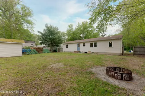 49 Willow St, Waretown, NJ 08758 photo 18