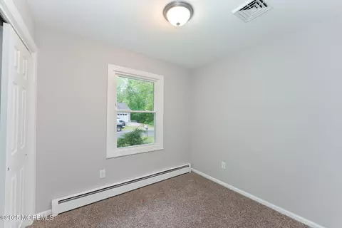 49 Willow St, Waretown, NJ 08758 photo 14