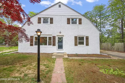 702 Lupin St, Browns Mills, NJ 08015