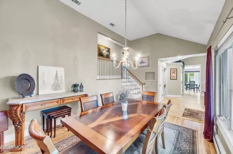 24 Daniel Dr, Middletown, NJ 07748 photo 10