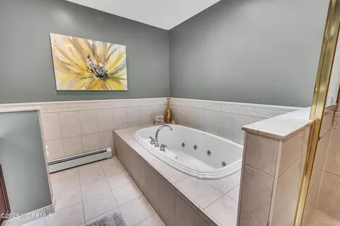 24 Daniel Dr, Middletown, NJ 07748 photo 33