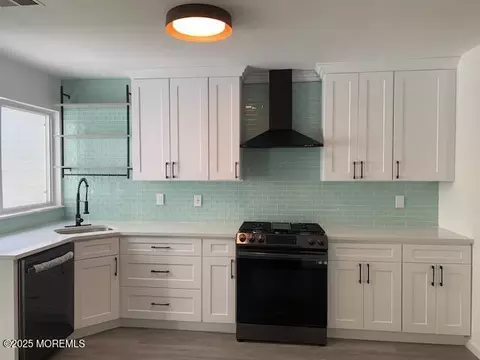 1912 Schley Ave, Toms River, NJ 08755