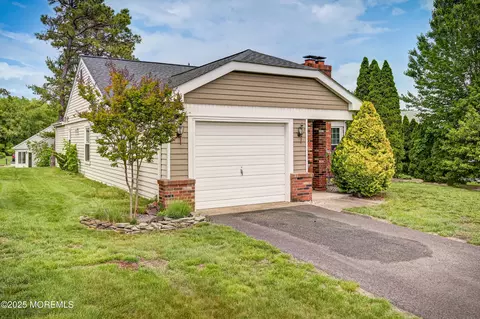 66 Buckingham Dr N, Manchester, NJ 08759