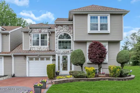 40 Bonnie Dr #2, Middletown, NJ 07748