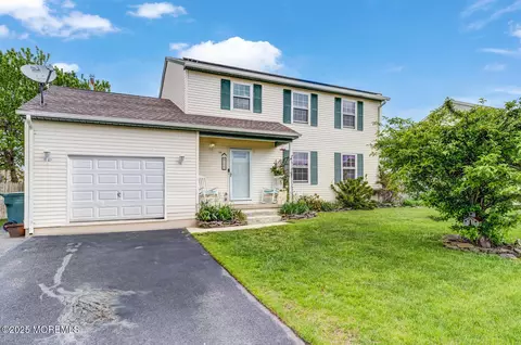 122 Lake Medford Ln, Little Egg Harbor, NJ 08087
