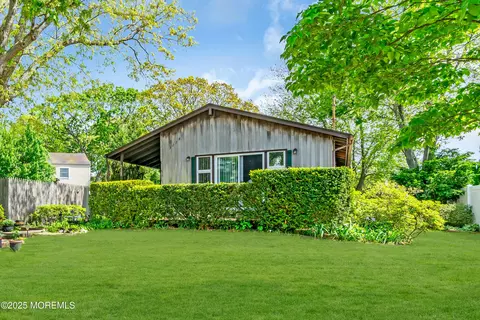3228 Nowata Ave, Point Pleasant, NJ 08742