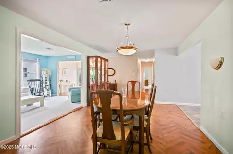 8 Rushmore Dr, Brick, NJ 08724 photo 14