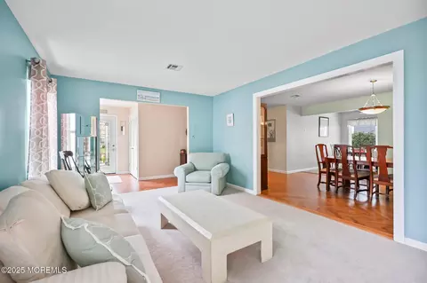 8 Rushmore Dr, Brick, NJ 08724 photo 8