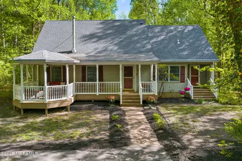 47 E Pleasant Grove Rd, Jackson, NJ 08527