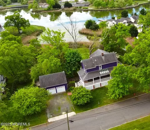 40 Riverside Ave, Oceanport, NJ 07757