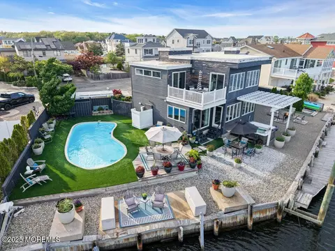 265 Cypress Dr, Bayville, NJ 08721