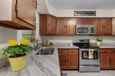 2 Jackson Ct # A, Whiting, NJ 08759 photo 15