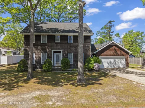 2205 Sweetwood Dr, Forked River, NJ 08731