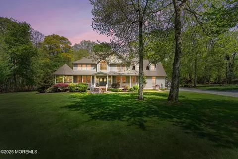 109 Merrick Rd, Farmingdale, NJ 07727