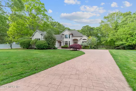 510 Dugout Dr, Lanoka Harbor, NJ 08734