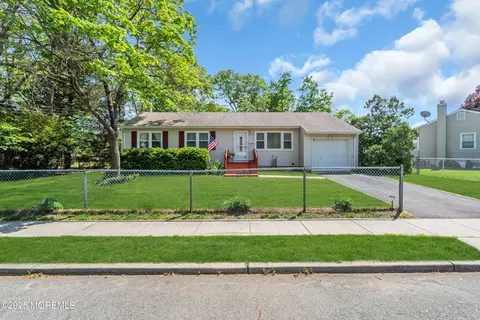 104 Frede Dr, Brick, NJ 08724