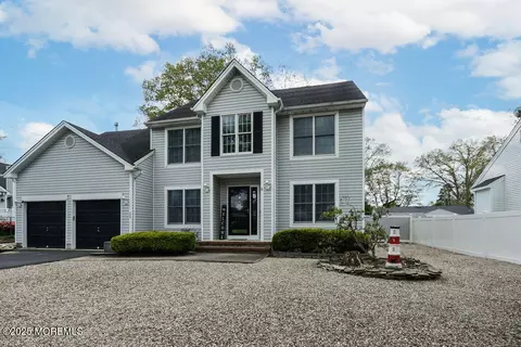 204 Stormy Rd, Manahawkin, NJ 08050