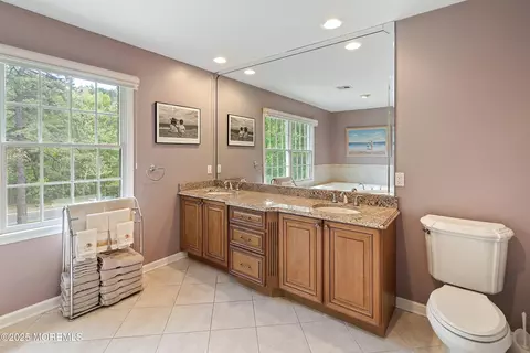 Bath - 764 Reed Rd, Jackson, NJ 08527 photo 4 of 5