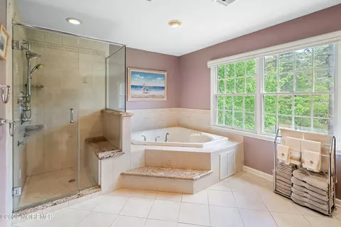 Bath - 764 Reed Rd, Jackson, NJ 08527 photo 3 of 5