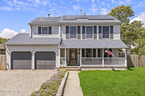 115 Holly Ct, Little Egg Harbor, NJ 08087