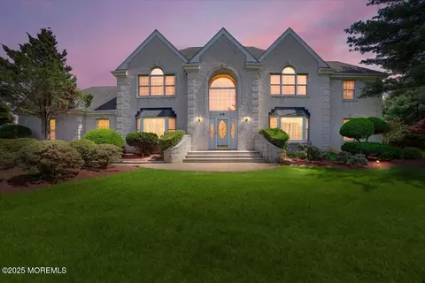 48 Joseph St, Manalapan, NJ 07726