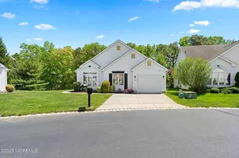 19 Dexter Ln, Jackson, NJ 08527