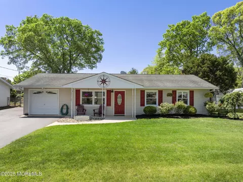 307 Clairmore Ave, Lanoka Harbor, NJ 08734