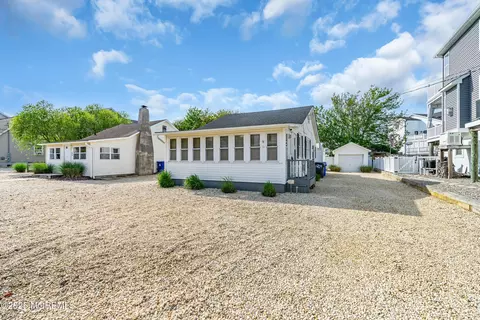124 Mathis Dr, Brick, NJ 08723 photo 3