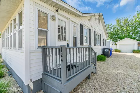 124 Mathis Dr, Brick, NJ 08723 photo 5