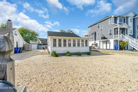 124 Mathis Dr, Brick, NJ 08723 photo 4