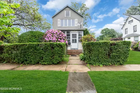 19 Union Ave, Freehold, NJ 07728