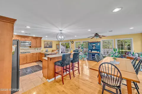 255 Cherokee Trl, Forked River, NJ 08731 photo 5