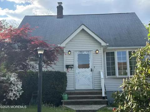 310 Edgeview Rd, Keyport, NJ 07735