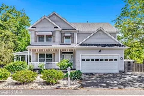 525 Barnegat Blvd, Beachwood, NJ 08722