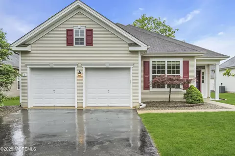 128 Lakeland Dr, Barnegat, NJ 08005