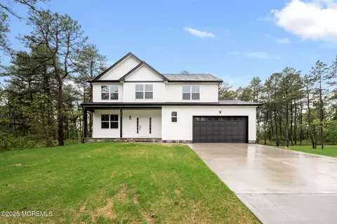 450 Fremont Ave, Bayville, NJ 08721