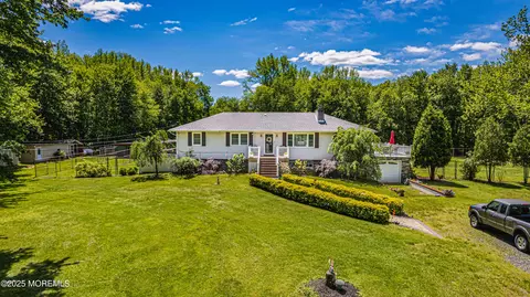 518 Texas Rd, Old Bridge, NJ 08857