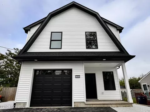 1006 Halliard Ave, Beachwood, NJ 08722