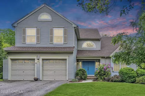 5 Thousand Oaks Ter, Howell, NJ 07731