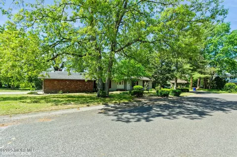 1214 Robin Rd, Millville, NJ 08332