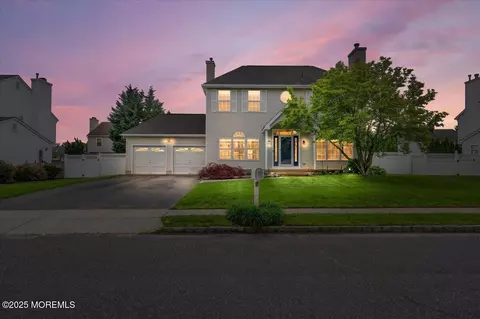 119 Daybreak Ct, Brick, NJ 08724