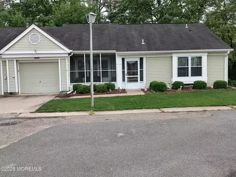 876 Winchester Ct # B, Manchester, NJ 08759