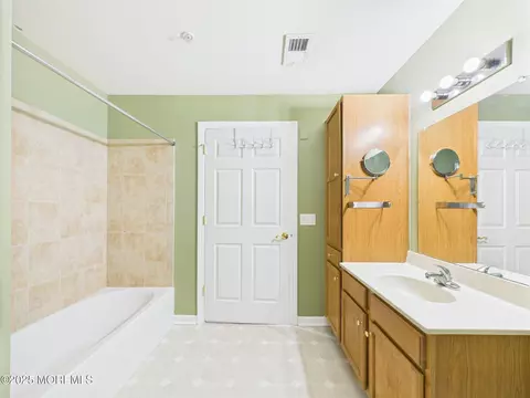 Bath - 183 Liddle Ave, Edison, NJ 08837 photo 2 of 2