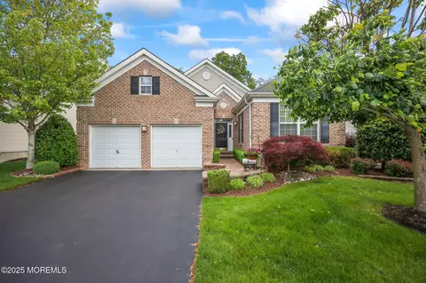 12 Citation Ln, Manalapan, NJ 07726