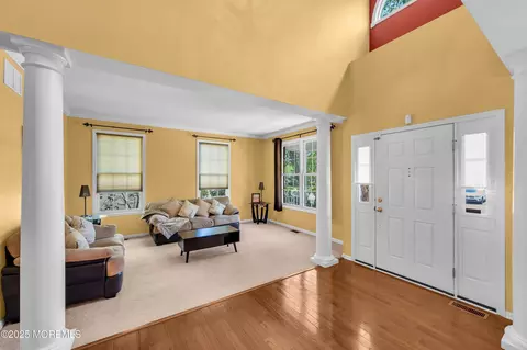 Entry Way - 5 Trumbull Ct, Jackson, NJ 08527 photo 1 of 2