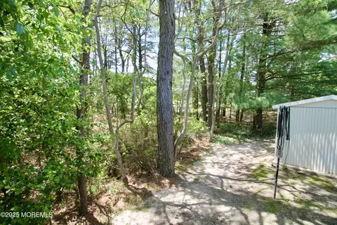 Exterior - 41 Eagle Dr, Whiting, NJ 08759 photo 9 of 12