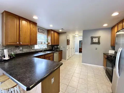 8 Augusta St, Wrightstown, NJ 08562 photo 9