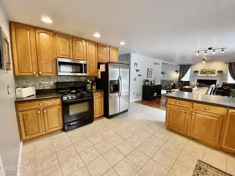 8 Augusta St, Wrightstown, NJ 08562 photo 10