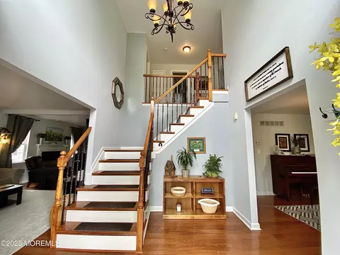 8 Augusta St, Wrightstown, NJ 08562 photo 3